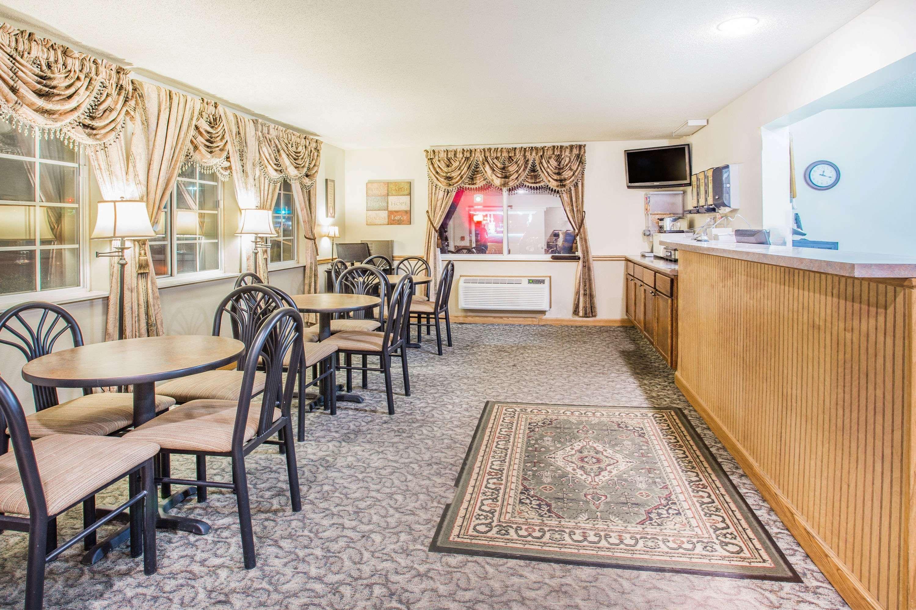 Hotel Super 8 By Wyndham Prairie Du Chien Zewnętrze zdjęcie