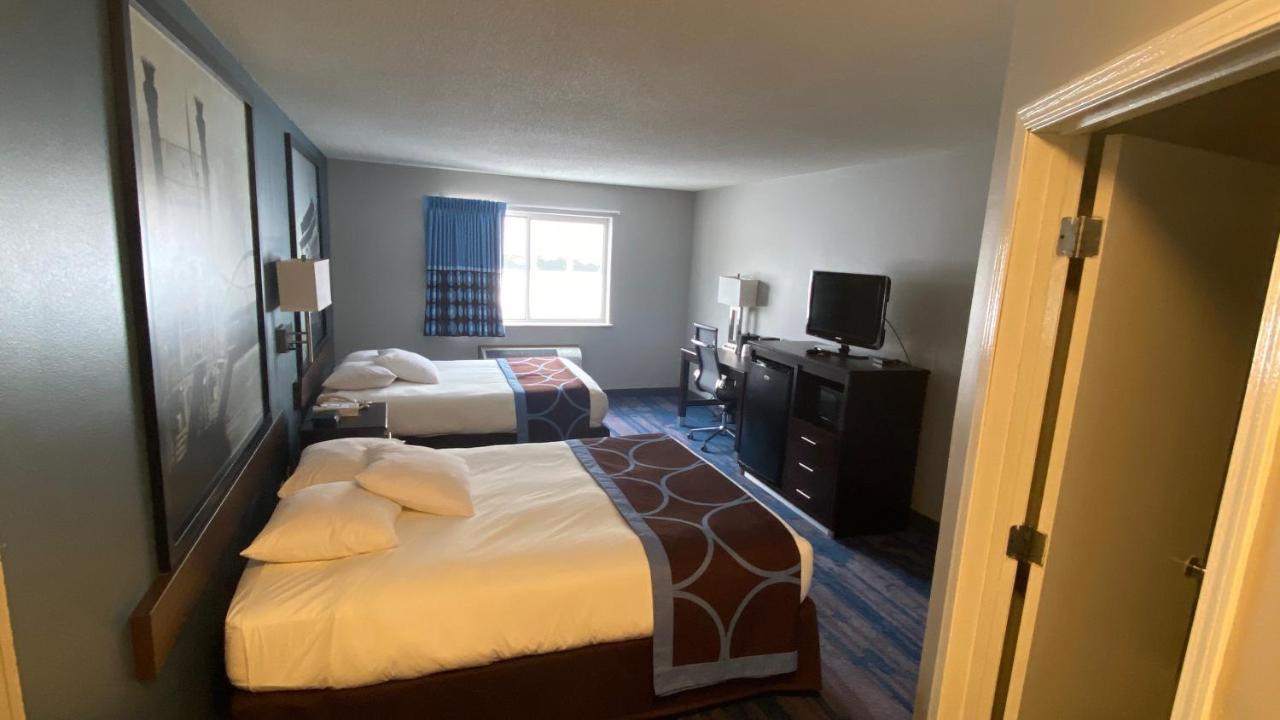 Hotel Super 8 By Wyndham Prairie Du Chien Zewnętrze zdjęcie