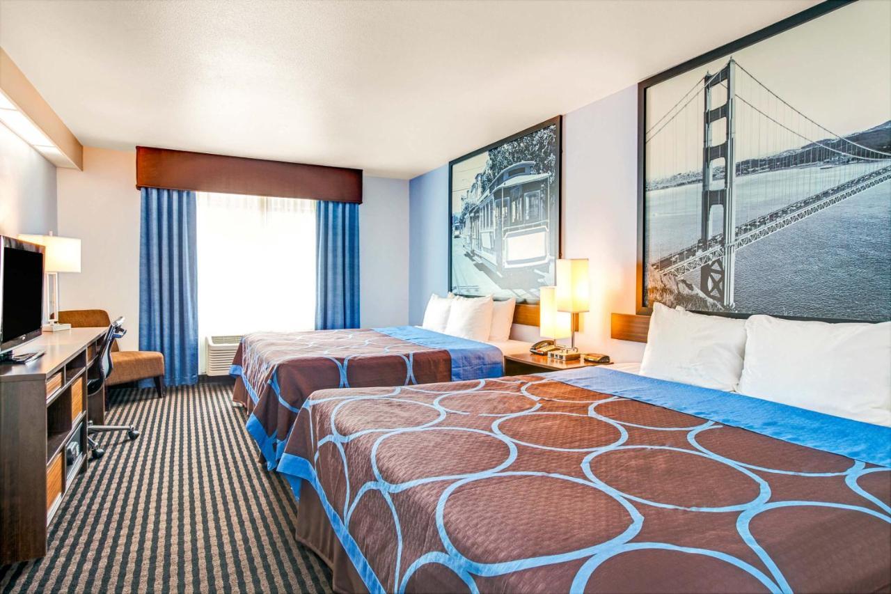 Hotel Super 8 By Wyndham Prairie Du Chien Zewnętrze zdjęcie