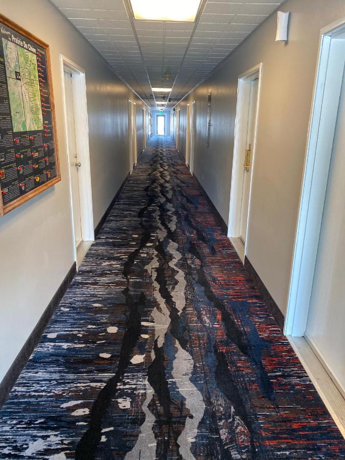 Hotel Super 8 By Wyndham Prairie Du Chien Zewnętrze zdjęcie
